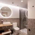Be10 Suites, Апарт-отель