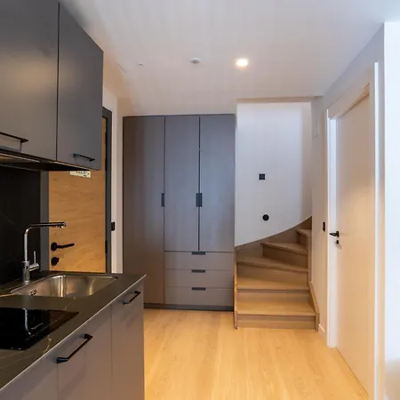 Be10 Suites, 公寓式酒店 3*