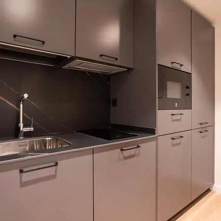 Be10 Suites,