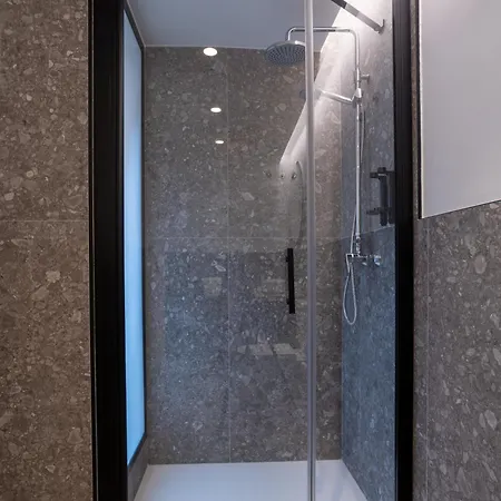 Be10 Suites, Appart hôtel 3*