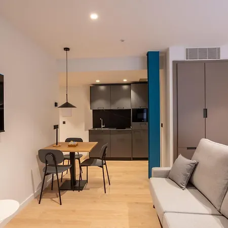 Be10 Suites, Apart-hotel *